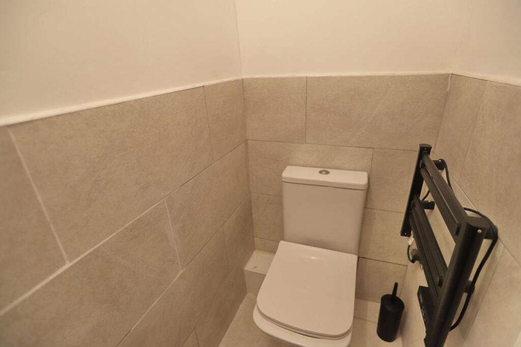 Property image 7 of 19