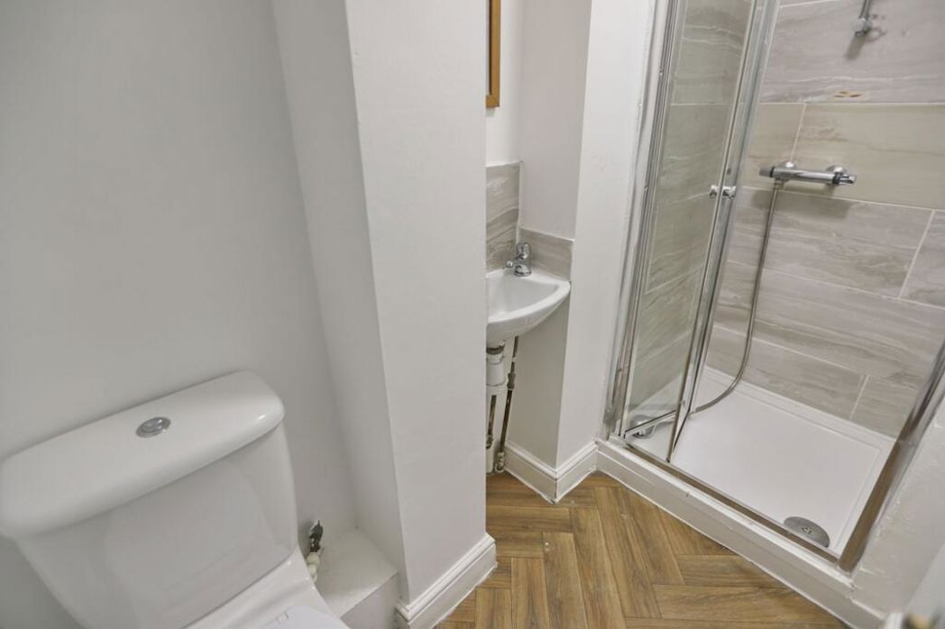 Property image 12 of 19