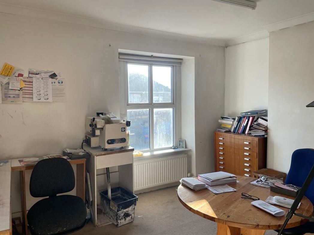Property image 13 of 25