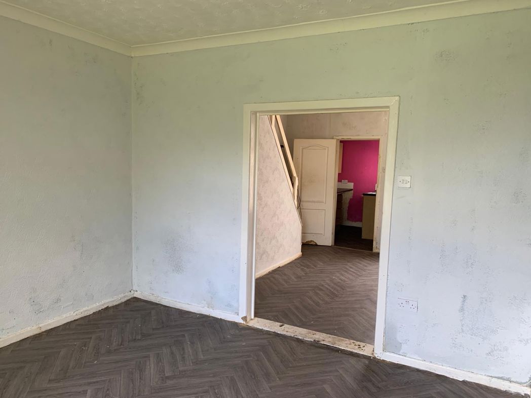 Property image 4 of 15