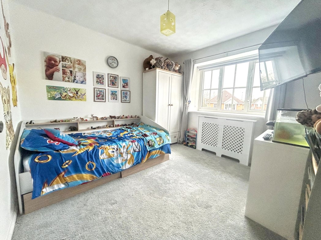 Property image 11 of 21