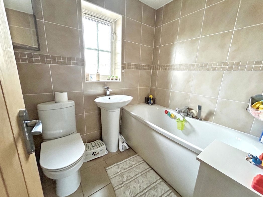 Property image 13 of 21