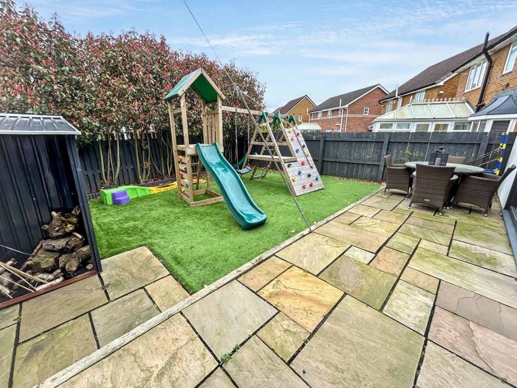 Property image 16 of 21