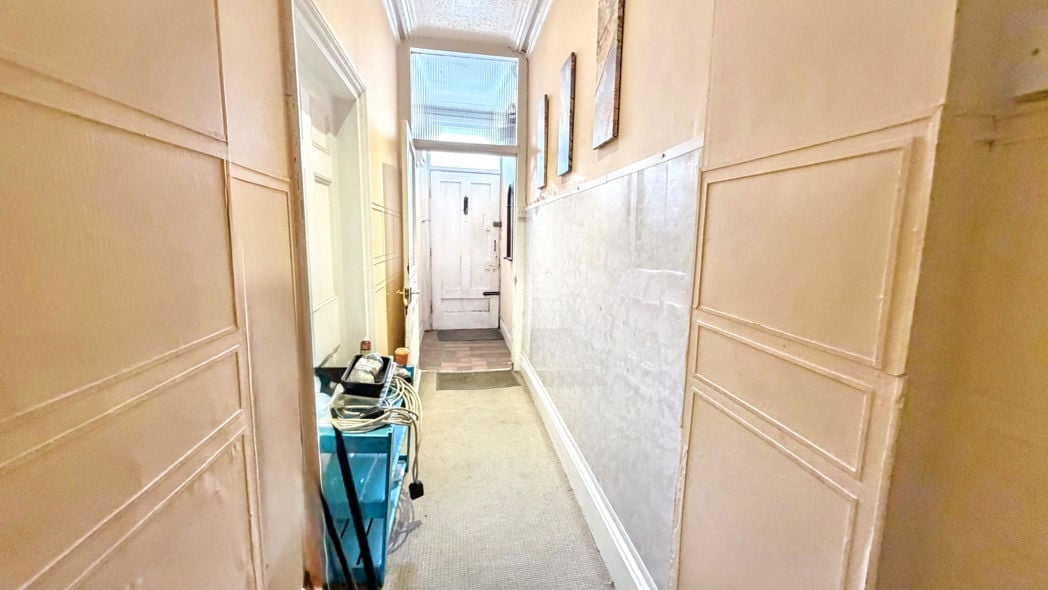 Property image 5 of 17