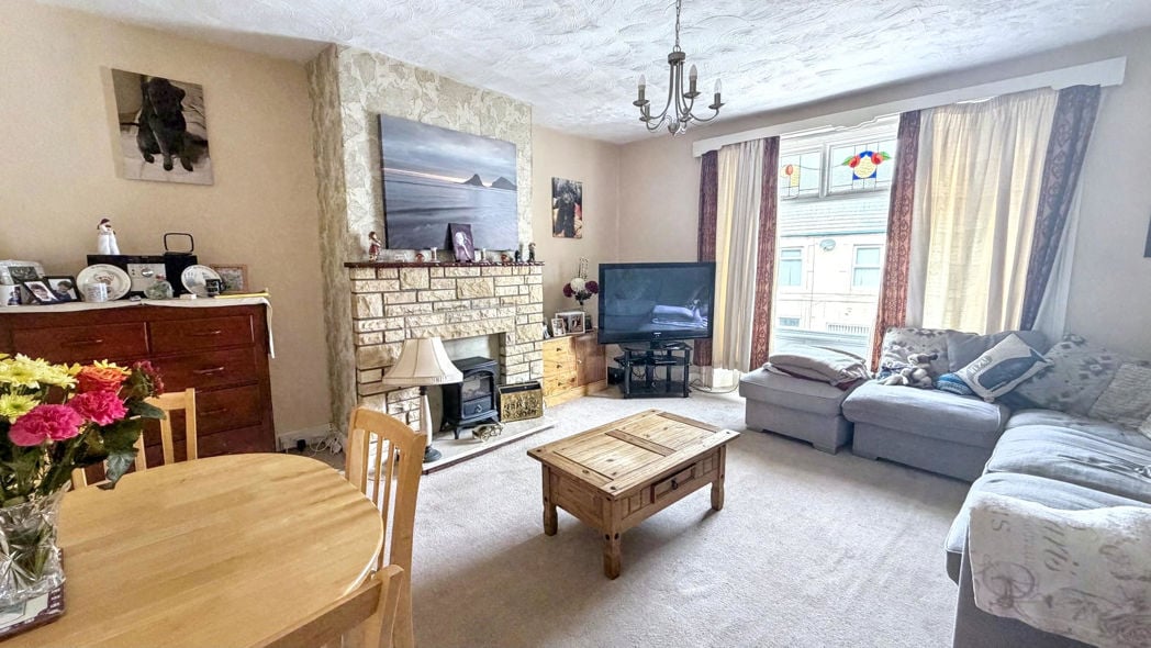 Property image 3 of 17