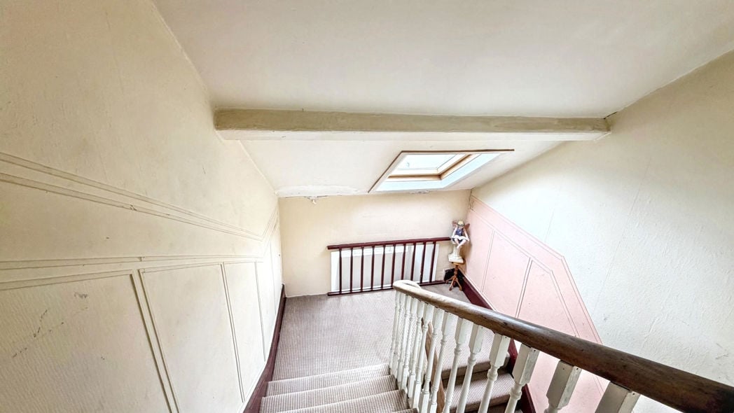 Property image 11 of 17