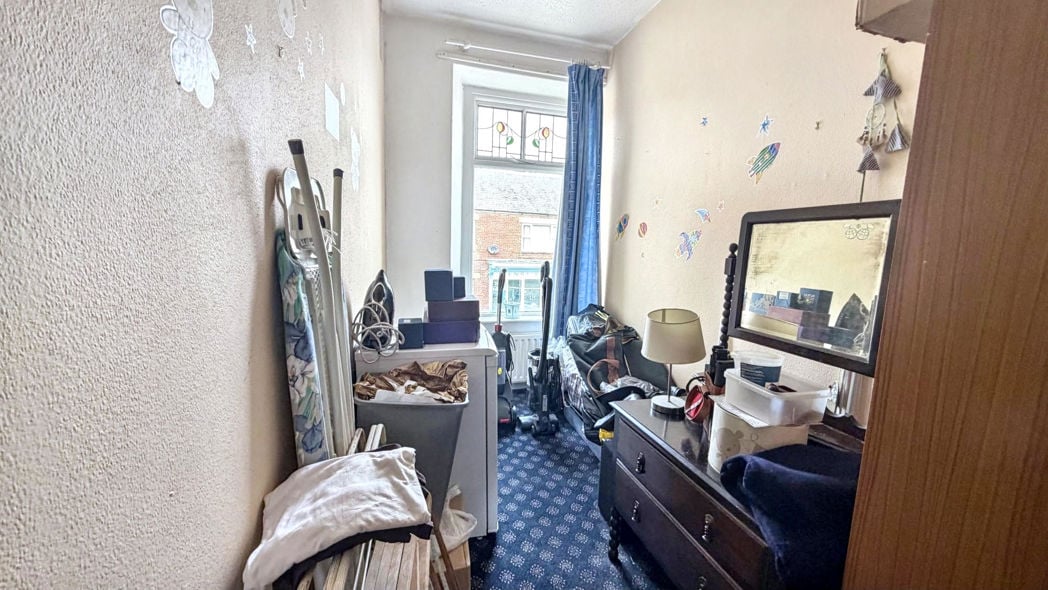 Property image 12 of 17