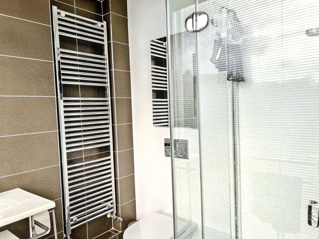 Property image 11 of 38