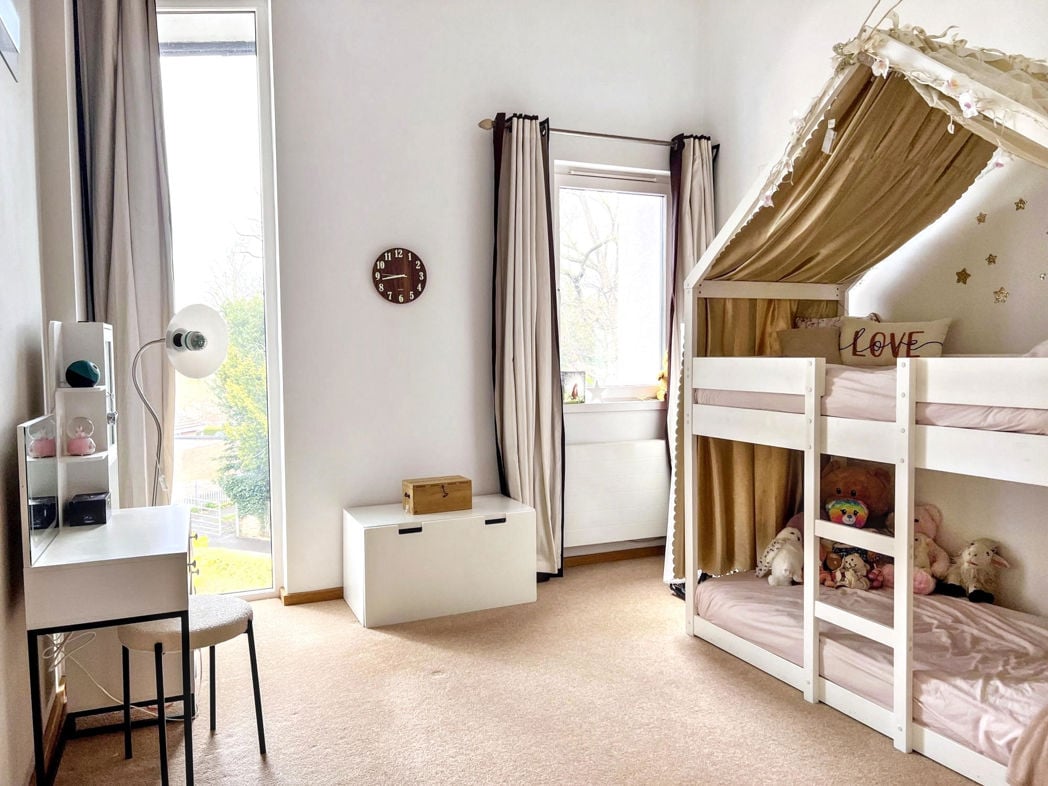 Property image 13 of 38