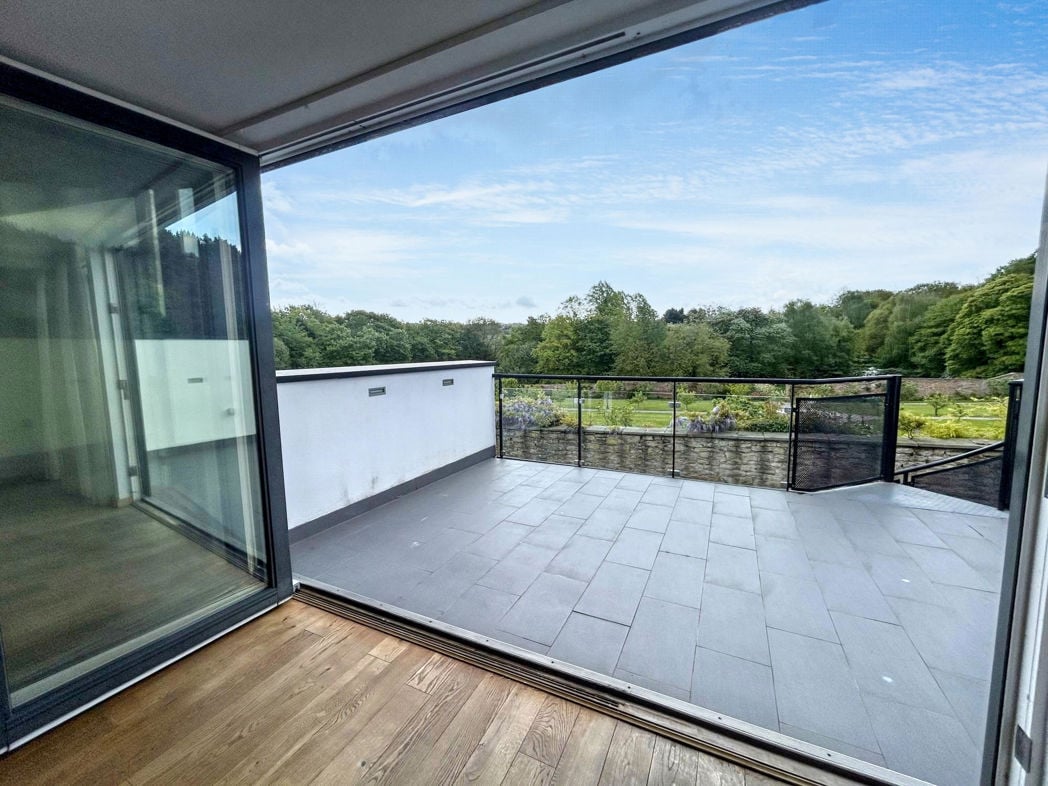Property image 34 of 38