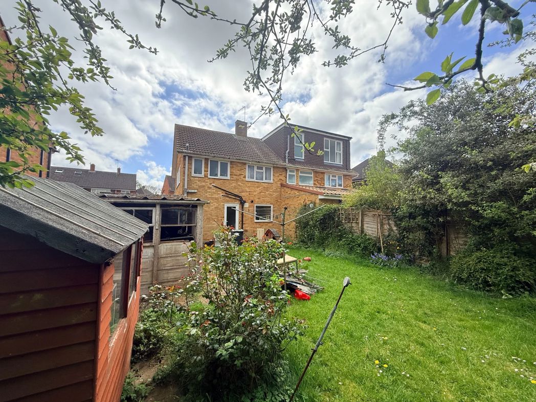 50, Tonbridge, Kent, TN10 3QU