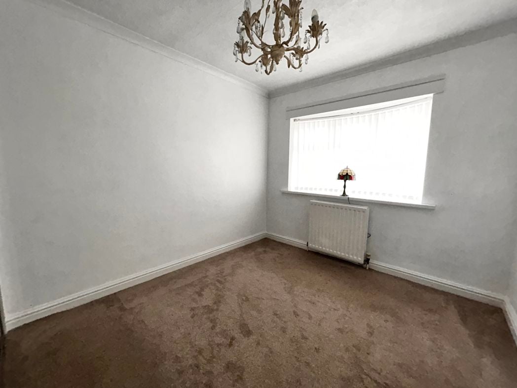 Property image 11 of 16