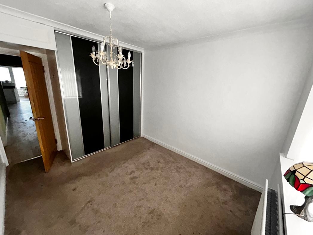 Property image 10 of 16