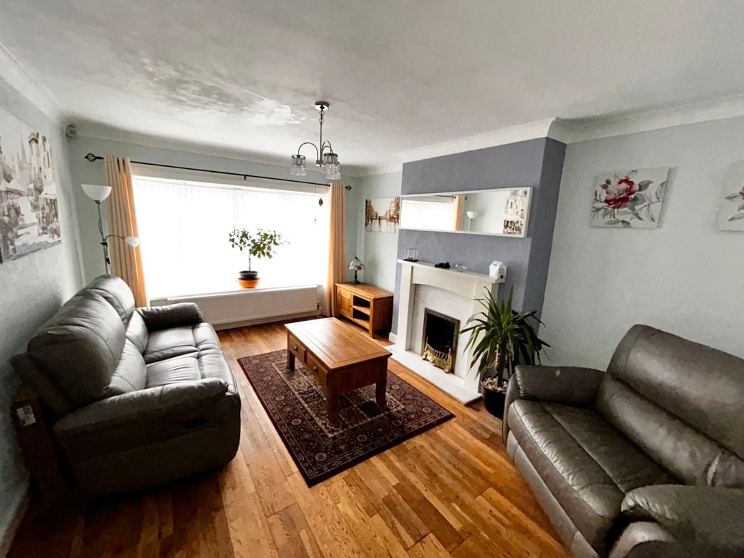 Property image 2 of 16
