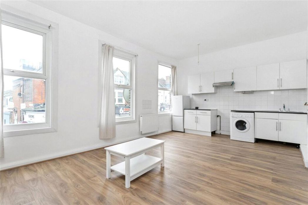Property image 4 of 12