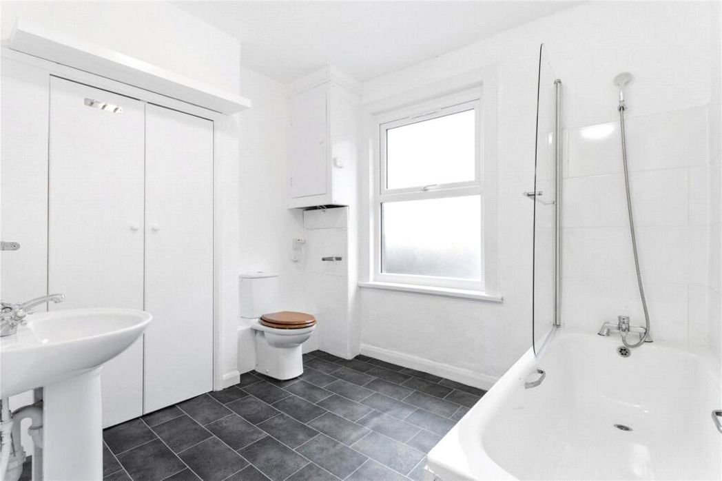 Property image 10 of 12