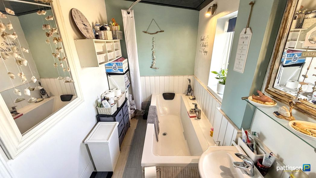 Property image 21 of 31