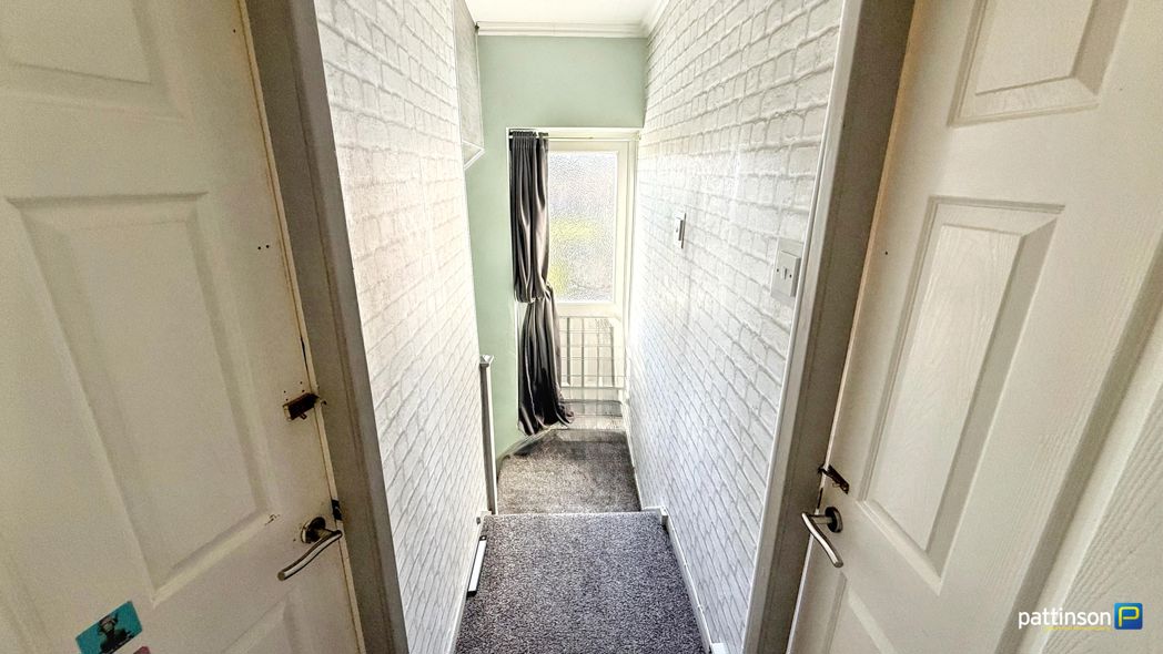 Property image 15 of 31