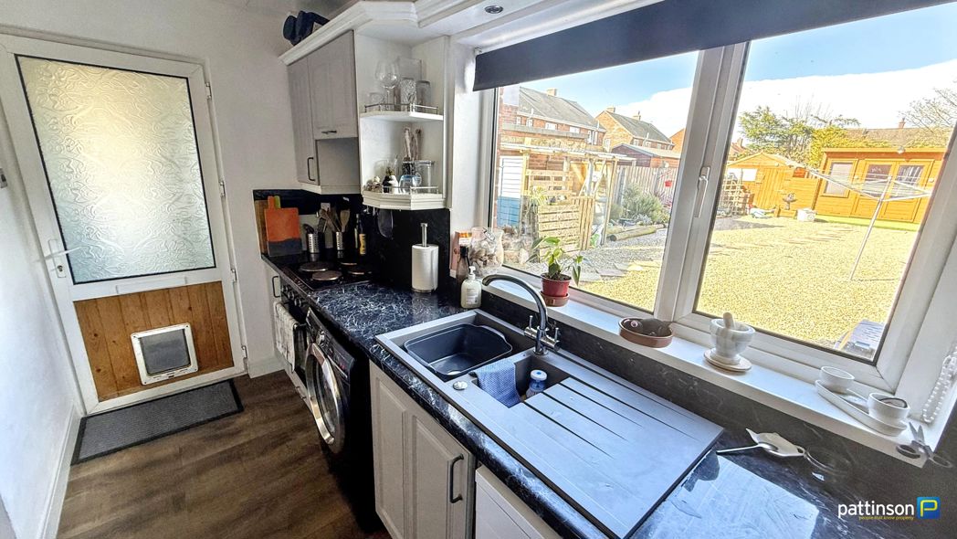 Property image 11 of 31