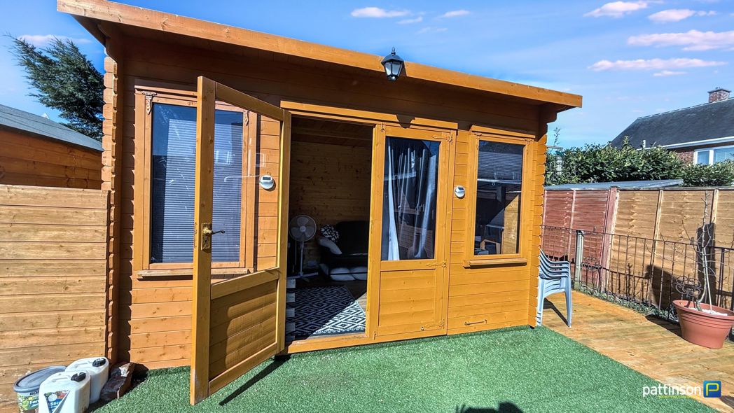 Property image 25 of 31