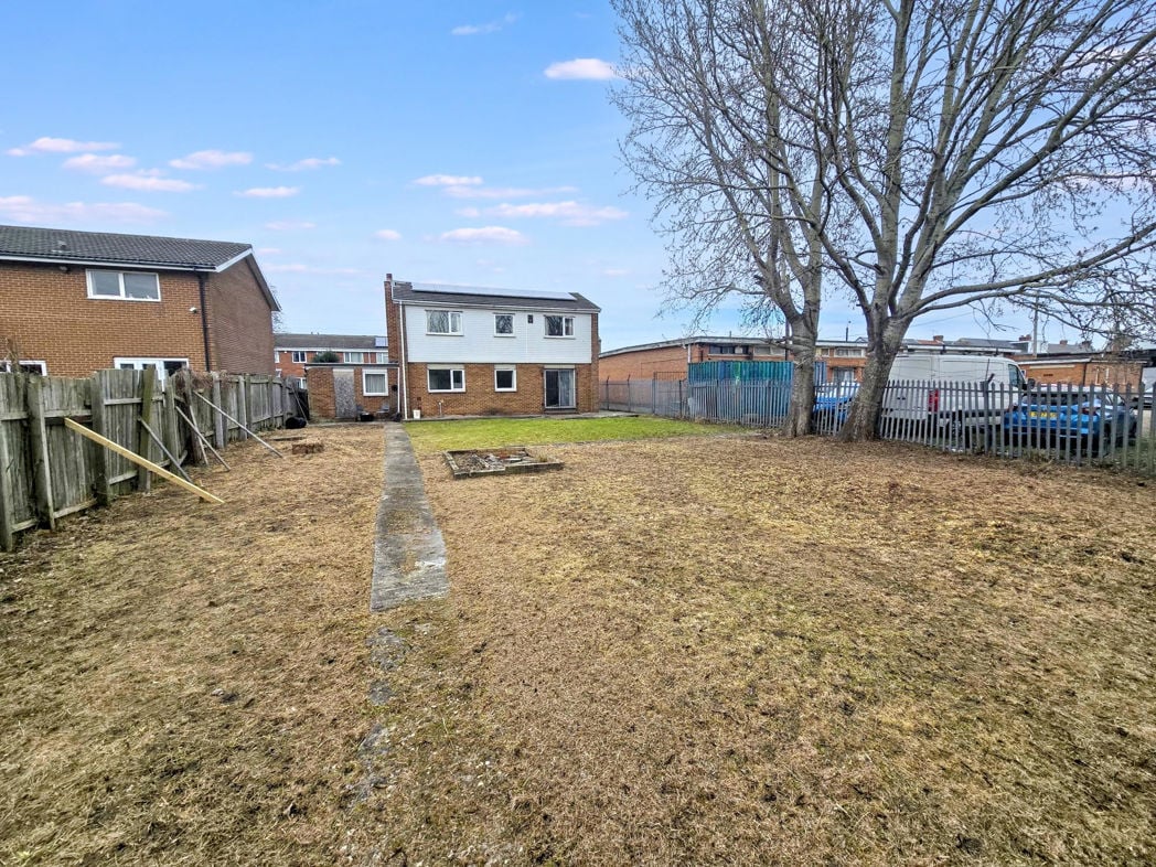 Property image 24 of 28