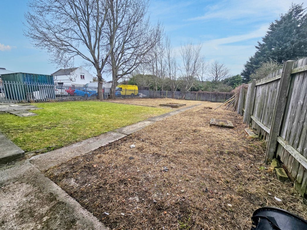Property image 25 of 28
