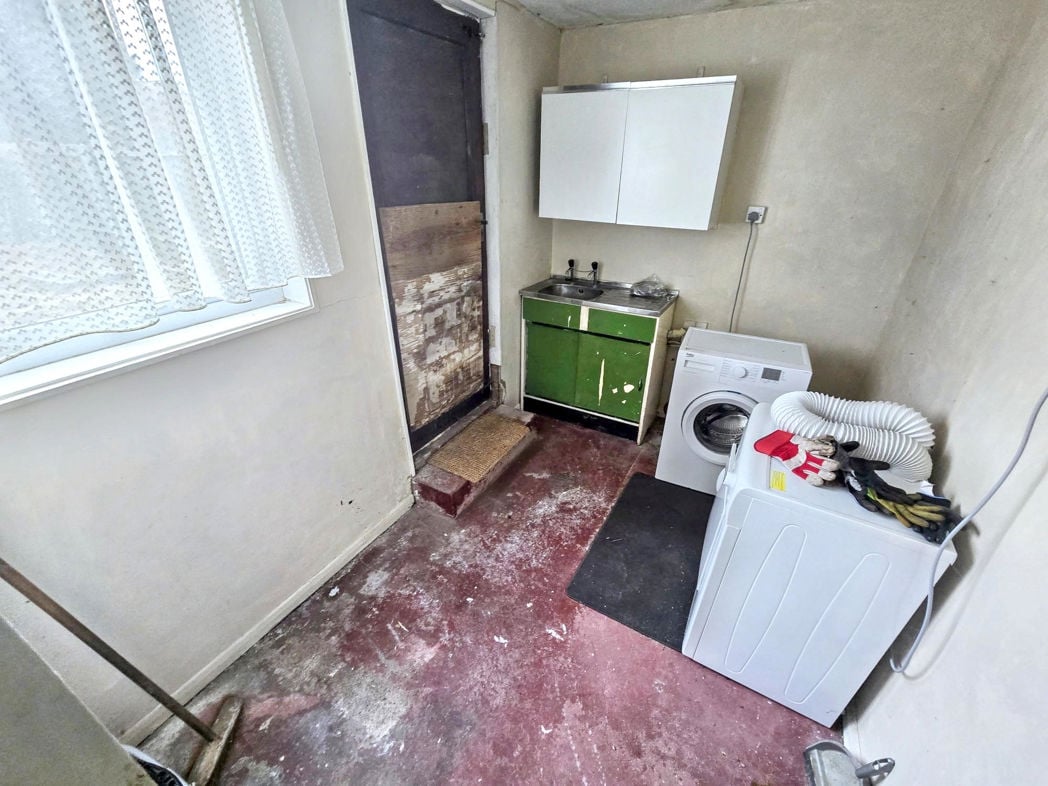 Property image 7 of 28