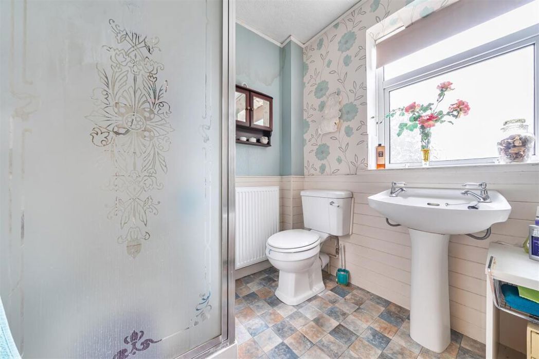 Property image 10 of 16