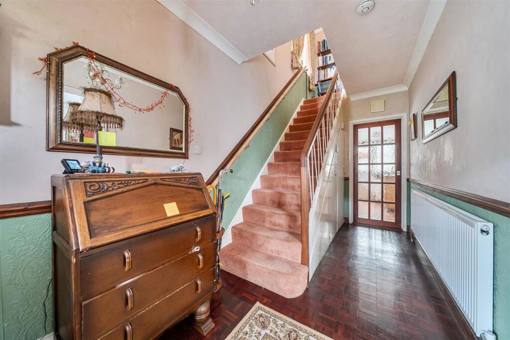 Property image 11 of 16