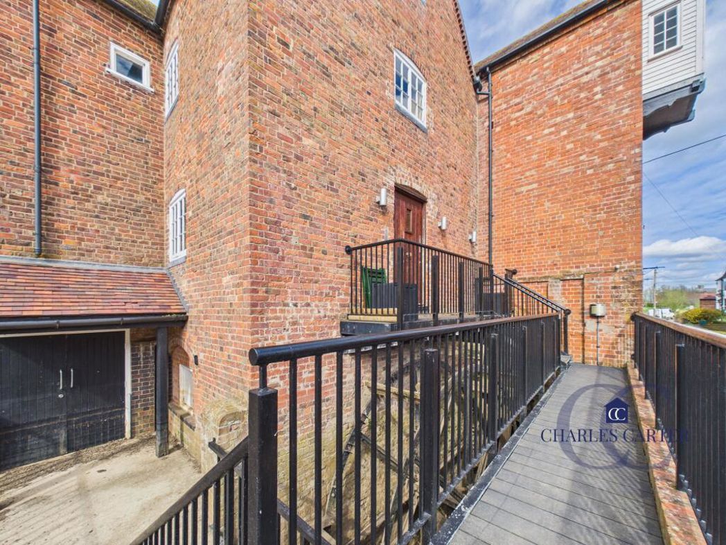 Property image 4 of 31