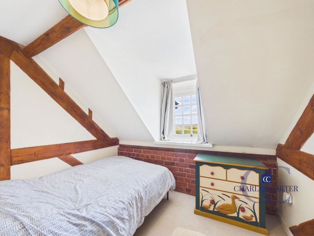 Property image 15 of 31