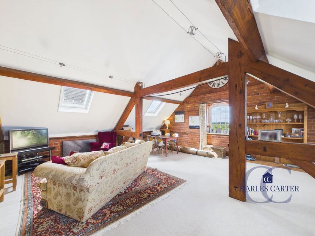 Property image 9 of 31