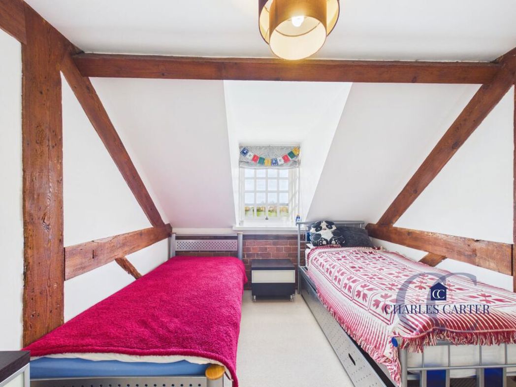 Property image 16 of 31