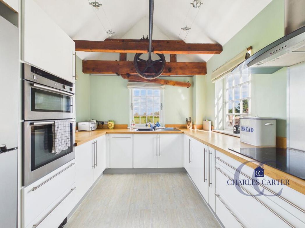 Property image 2 of 31