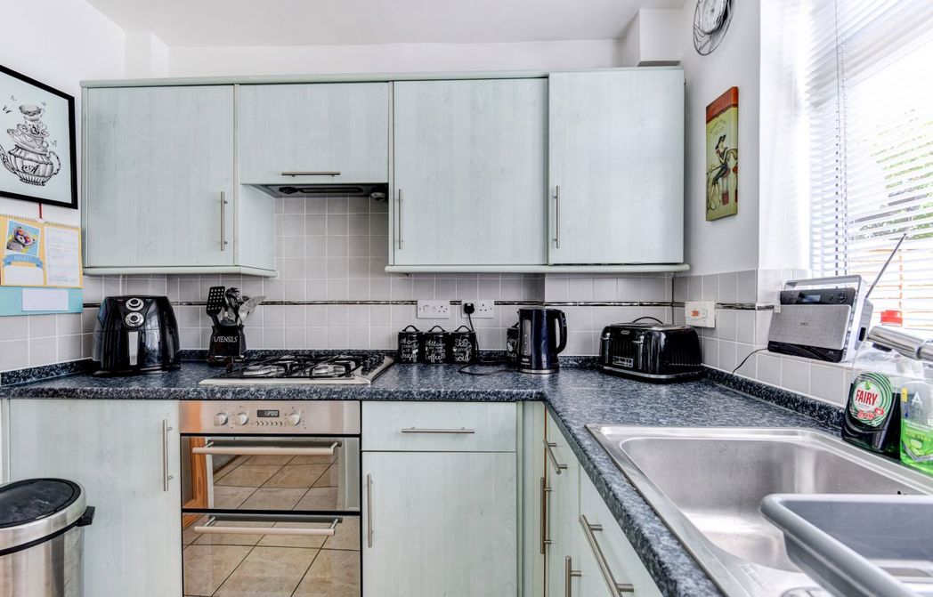 Property image 4 of 13