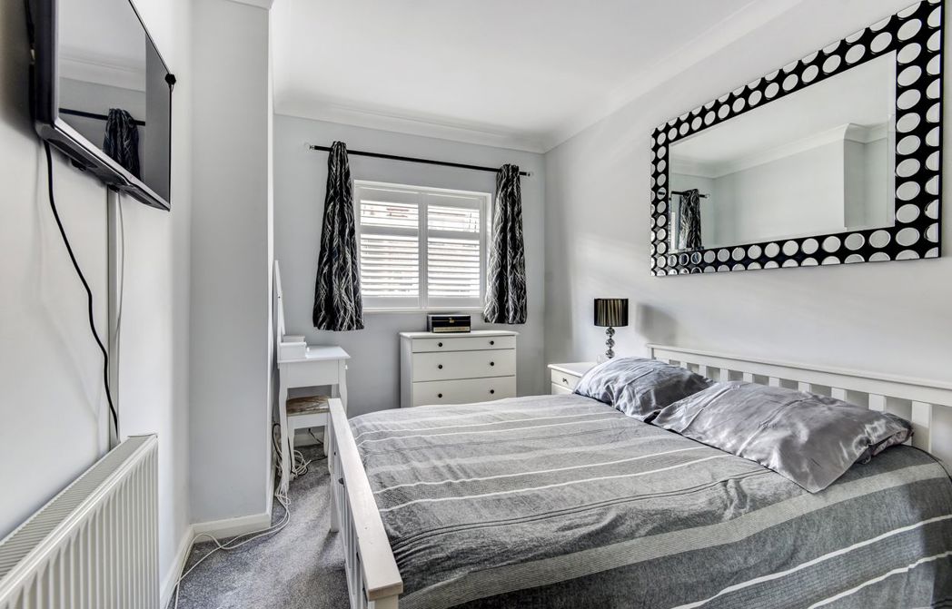 Property image 11 of 13