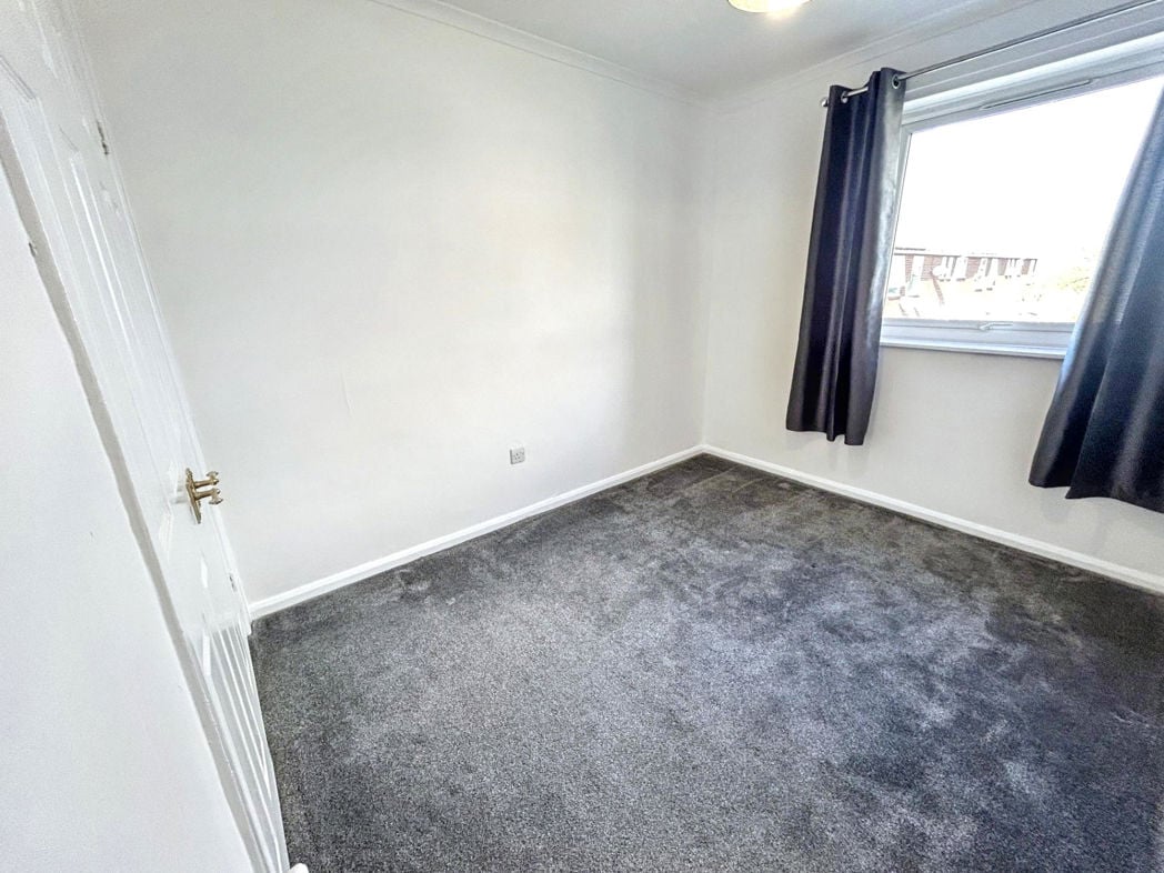 Property image 10 of 13