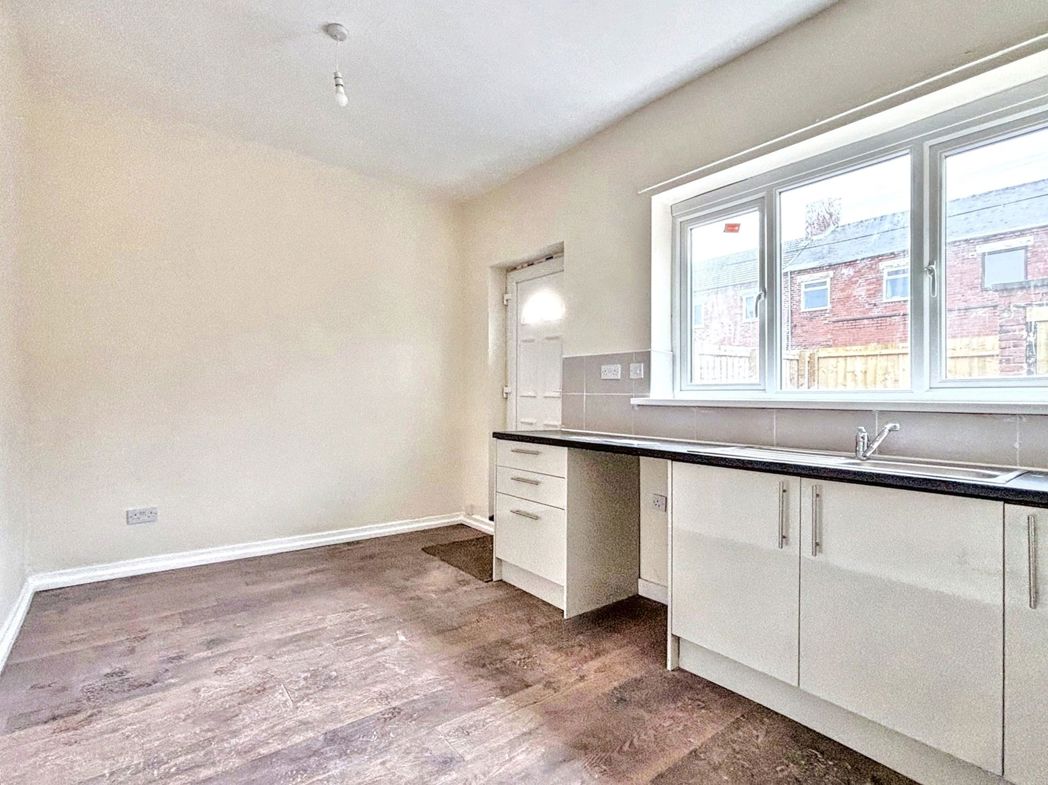 Property image 6 of 13