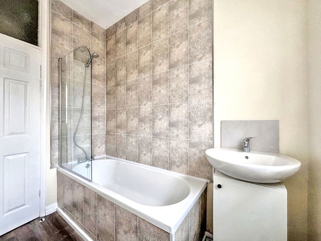 Property image 11 of 13