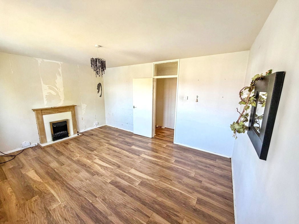 Property image 2 of 15