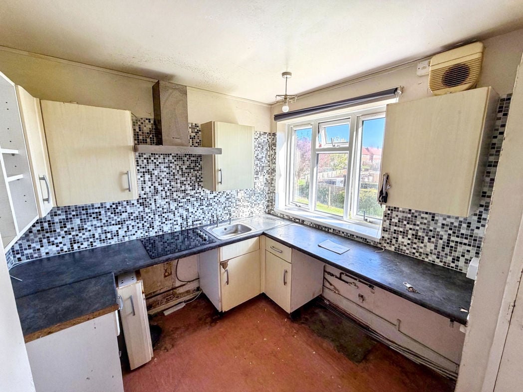 Property image 4 of 15