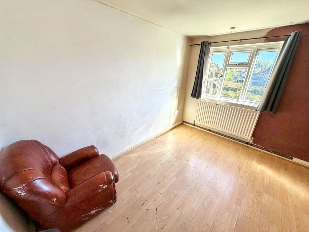 Property image 8 of 15