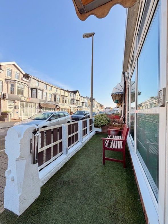 Property image 2 of 21