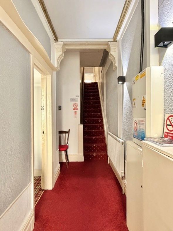 Property image 4 of 21