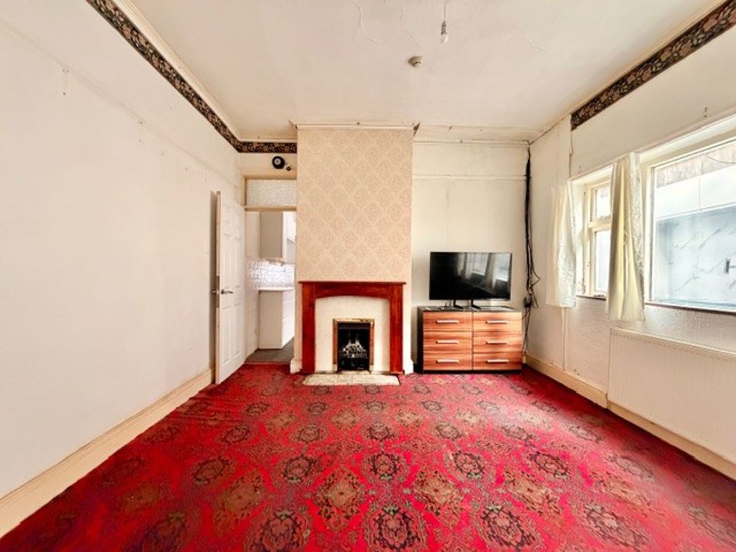 Property image 3 of 21