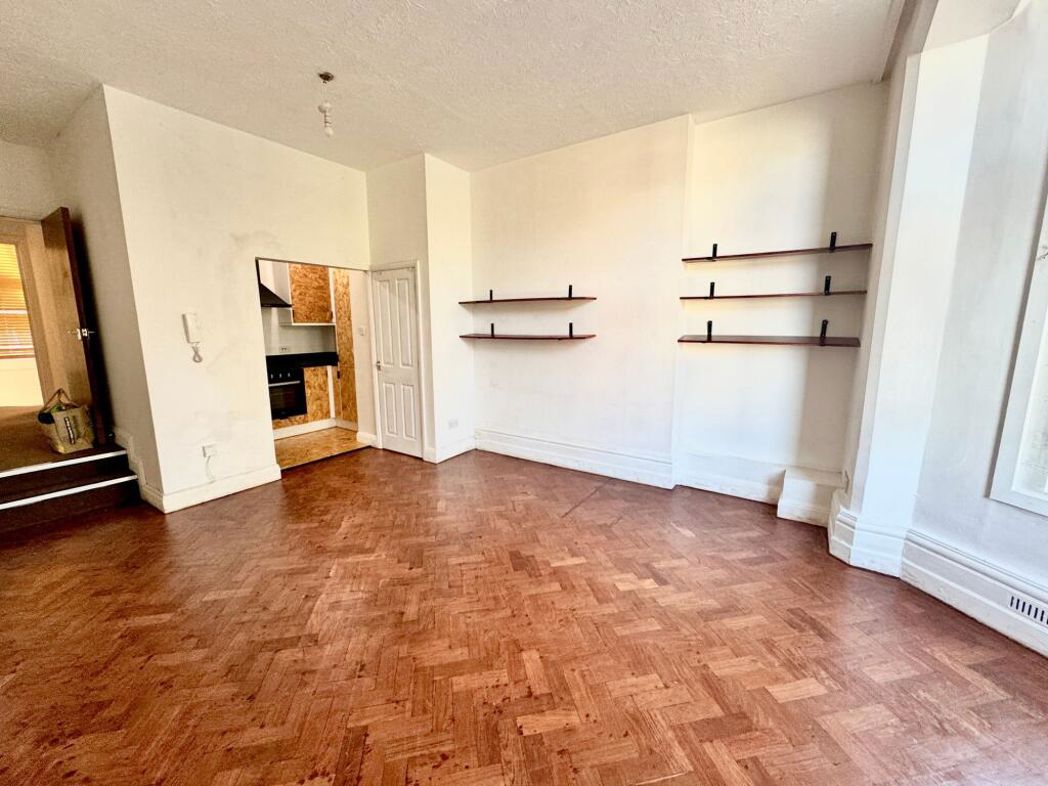 Property image 4 of 12