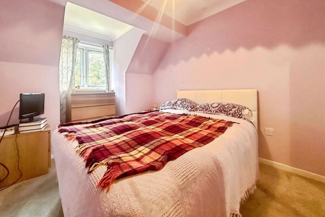 Property image 4 of 8