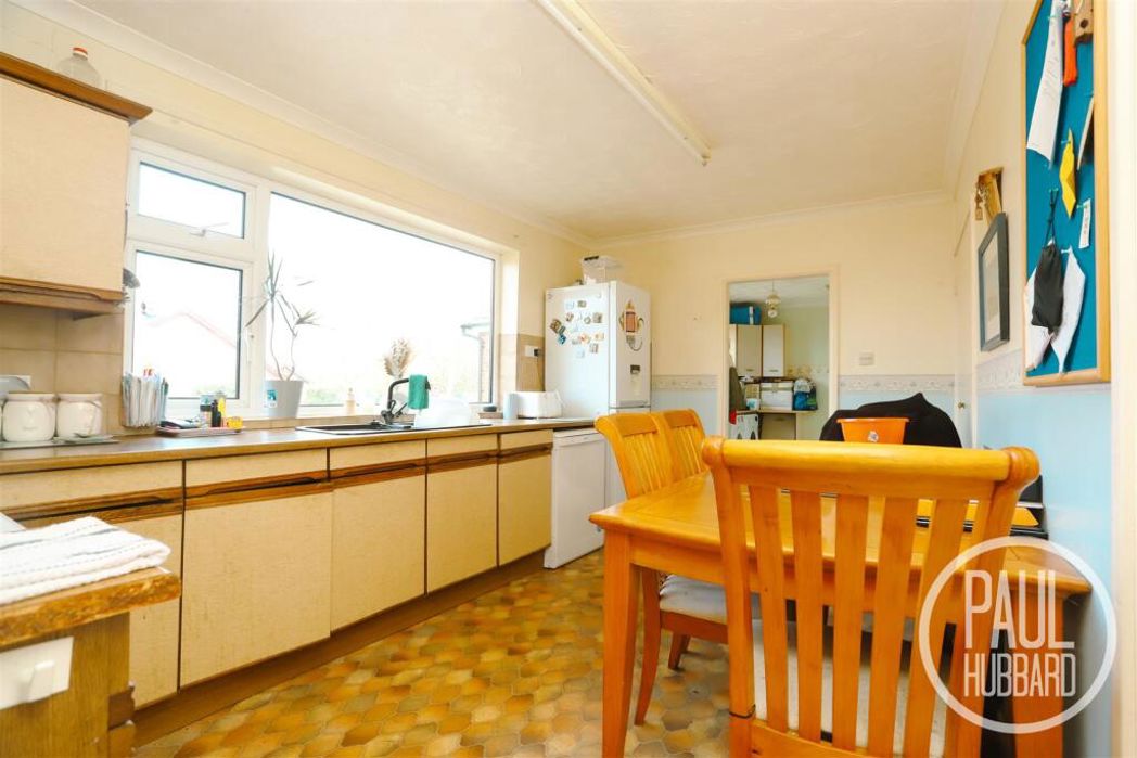 Property image 5 of 16