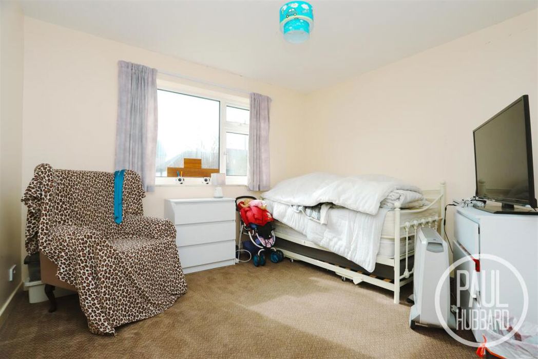 Property image 11 of 16