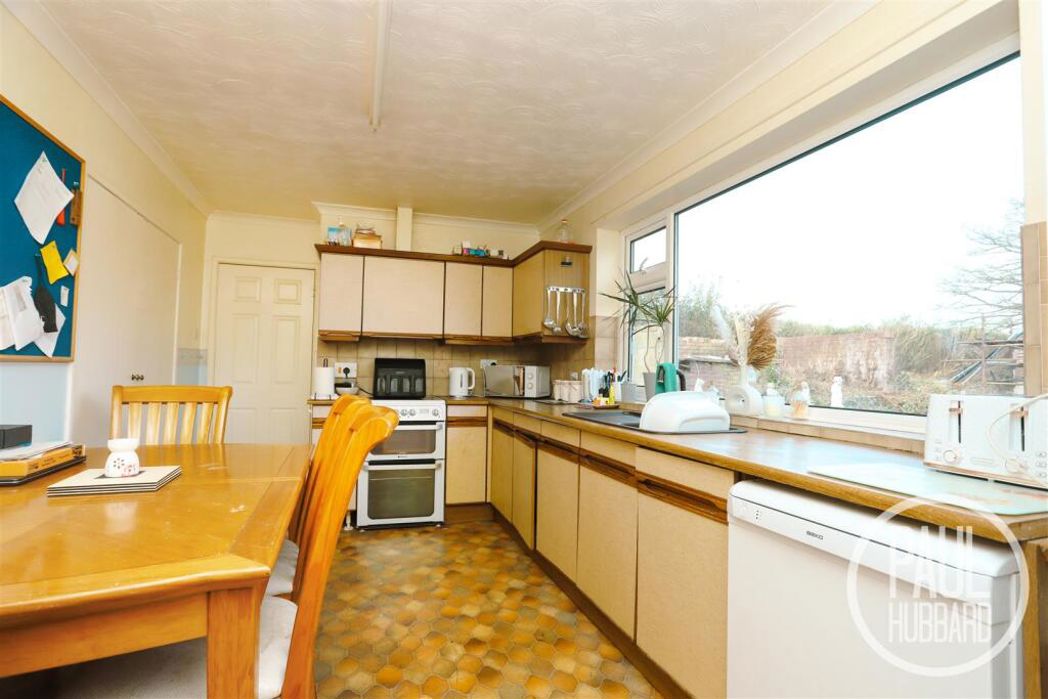 Property image 4 of 16